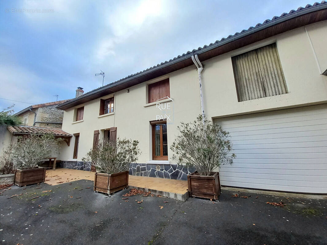 Maison à AULNAY