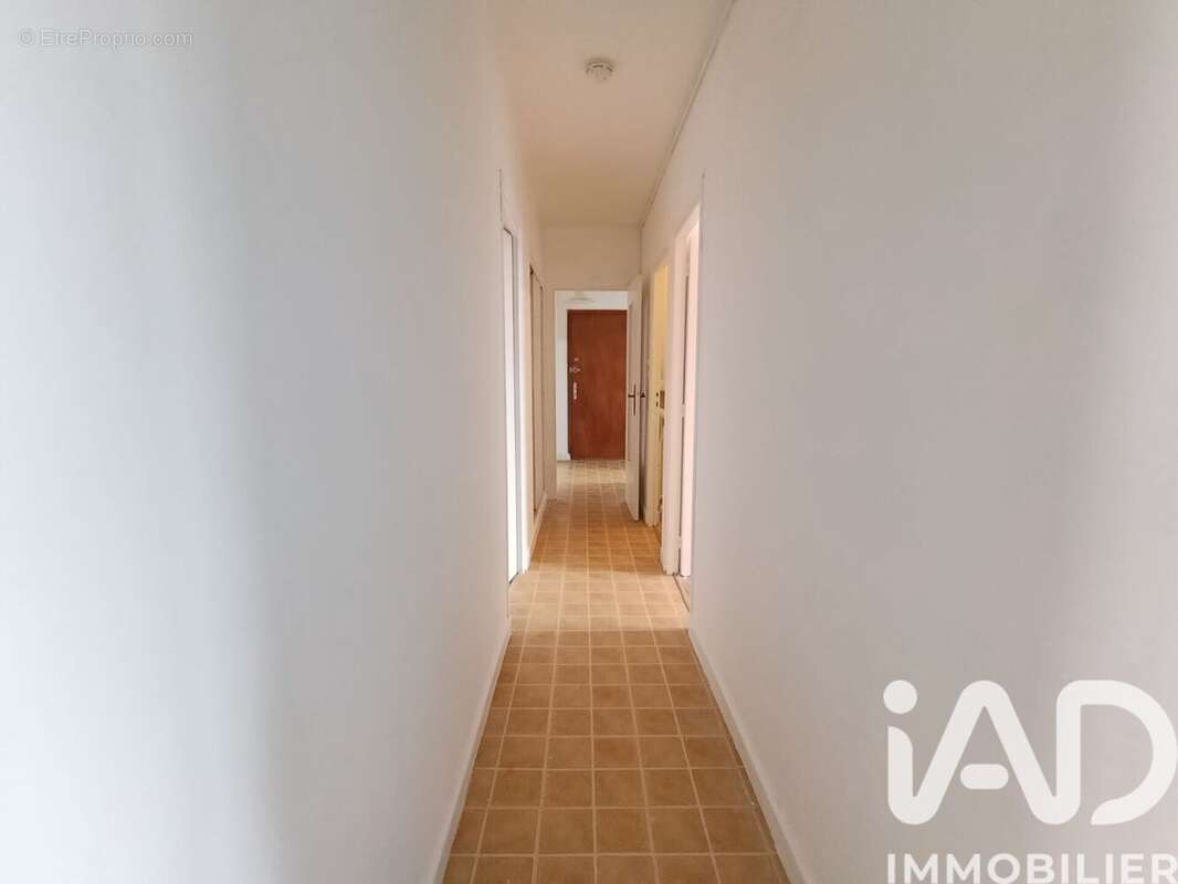 Photo 4 - Appartement à CHARLEVILLE-MEZIERES