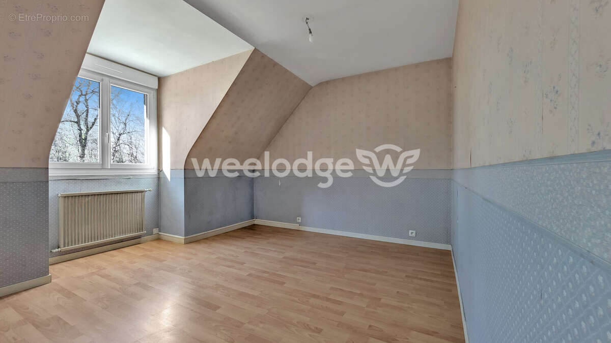 Chambre 3 - Maison à CARQUEFOU