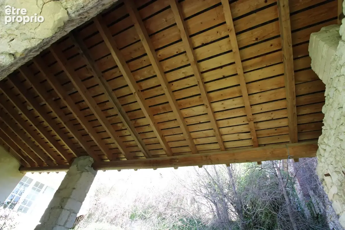 Mas de 2500 m2 sur 26 hectares. - photo 11