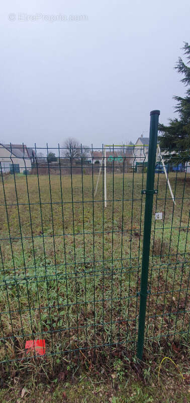 Terrain à SAINT-DENIS-EN-VAL