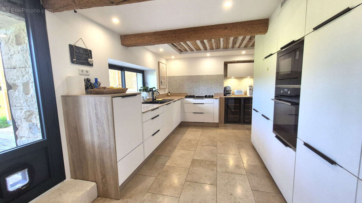 Maison à CHATEAURENARD