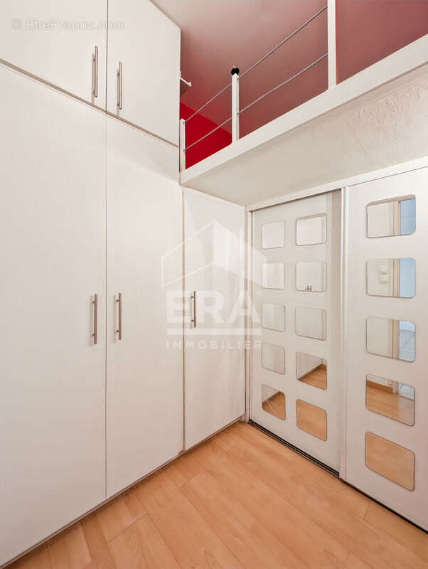 Appartement à MARSEILLE-4E