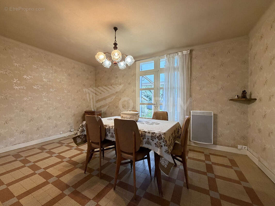 Maison à COSNE-COURS-SUR-LOIRE