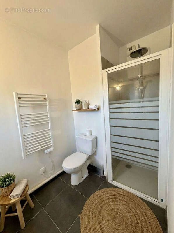 Appartement à MARSEILLE-2E