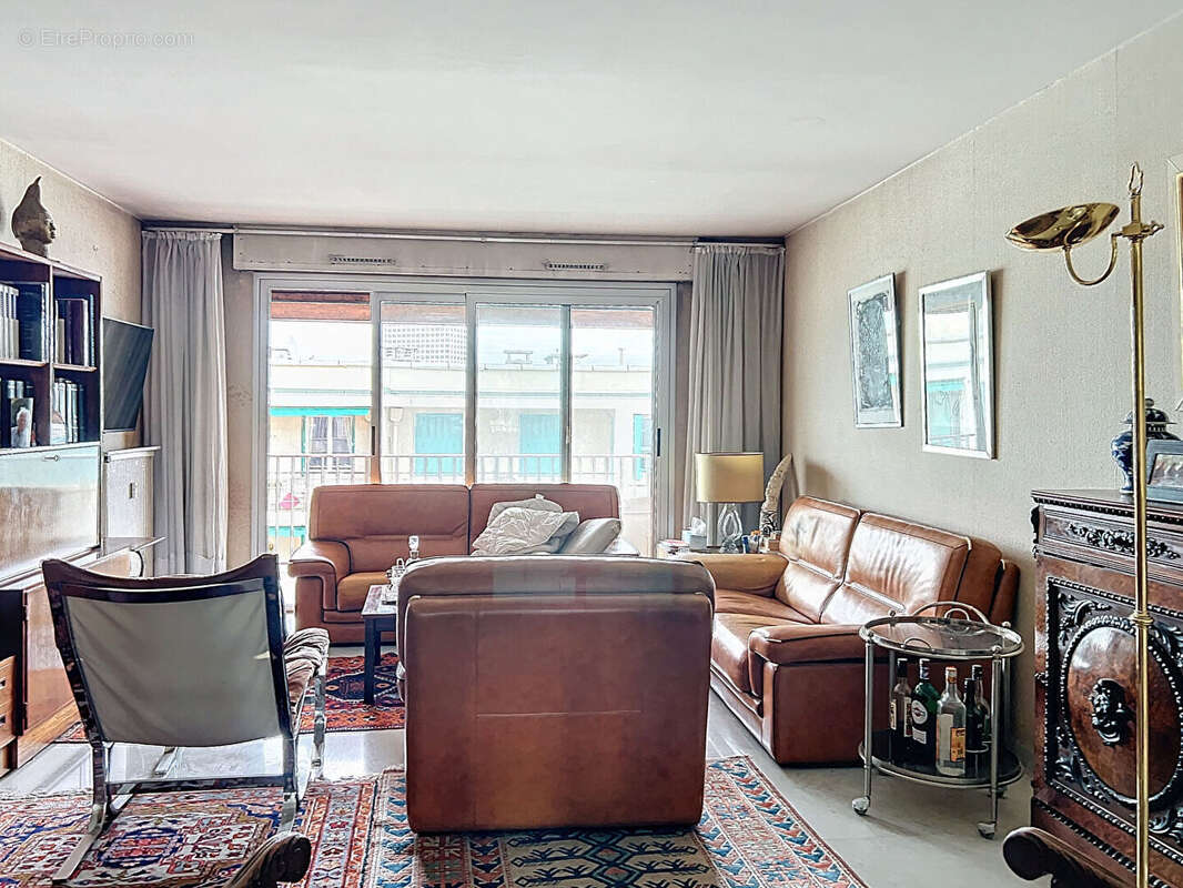 Appartement à MARSEILLE-8E