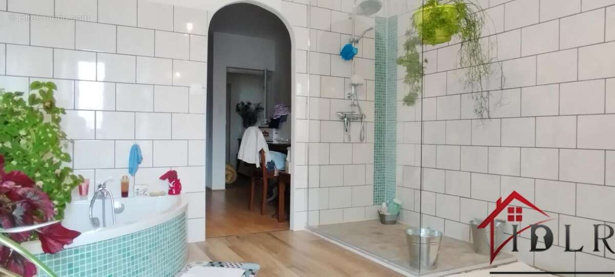 Maison à VAL-DE-MEUSE