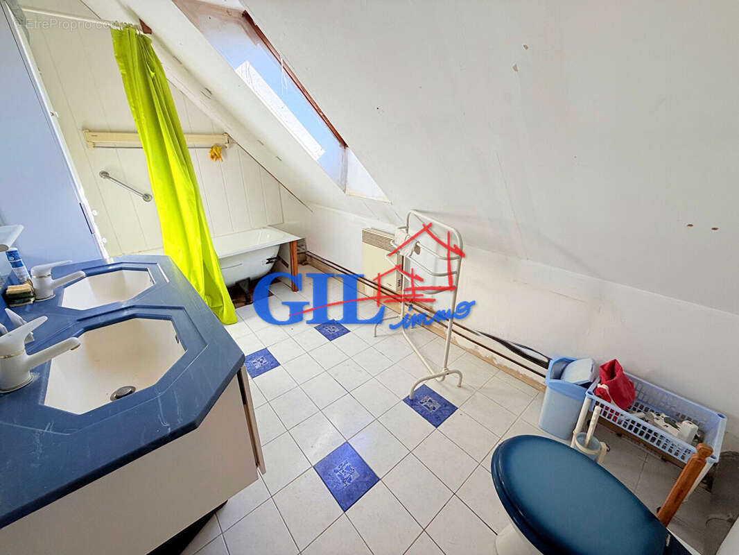 Maison à OZOUER-LE-VOULGIS