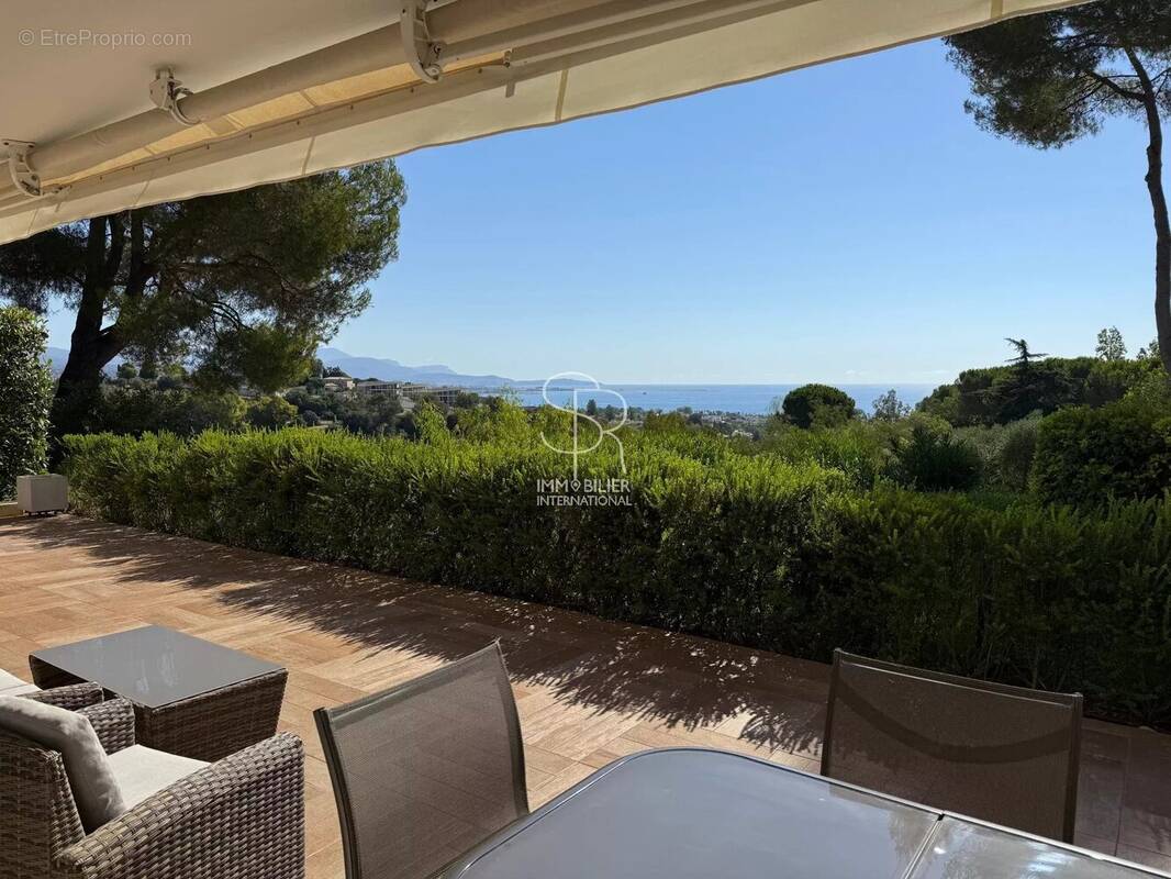 Appartement à VILLENEUVE-LOUBET