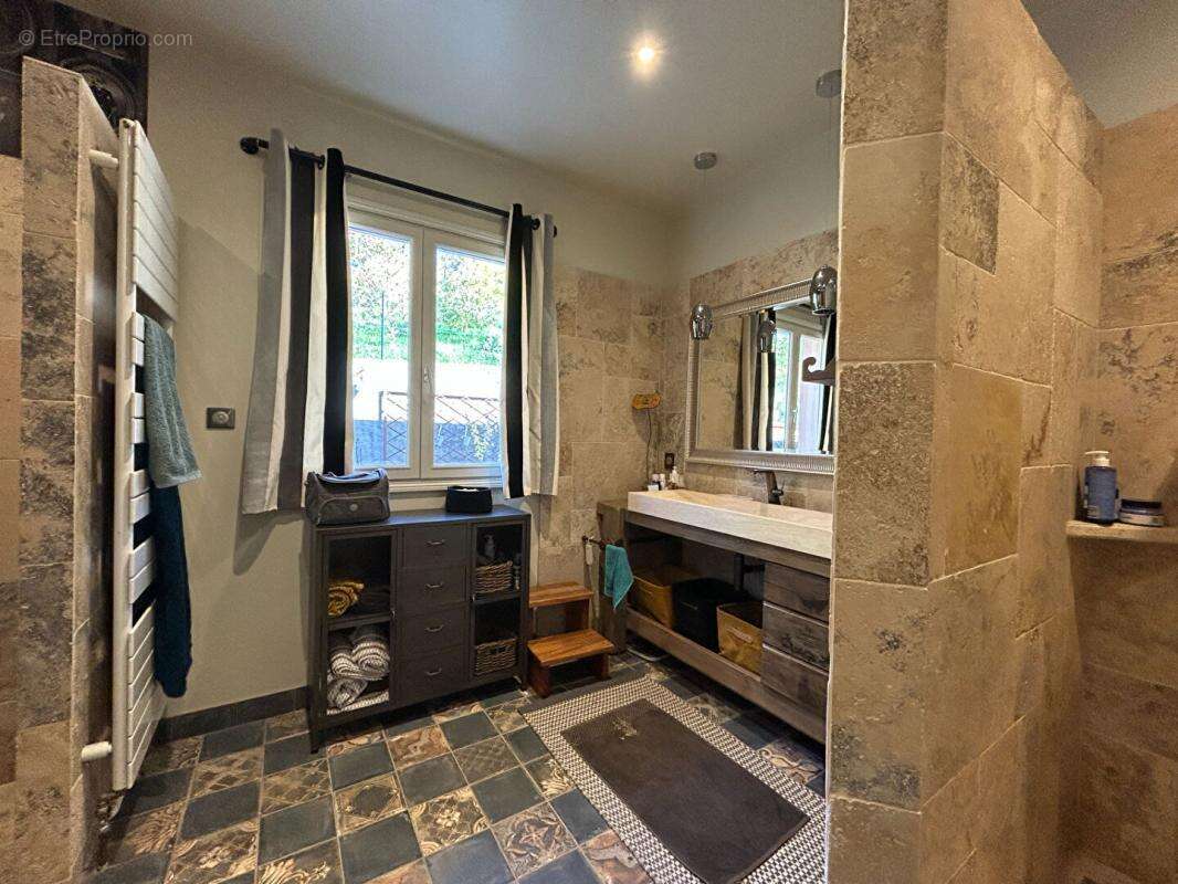 Maison à CHAUFFAILLES