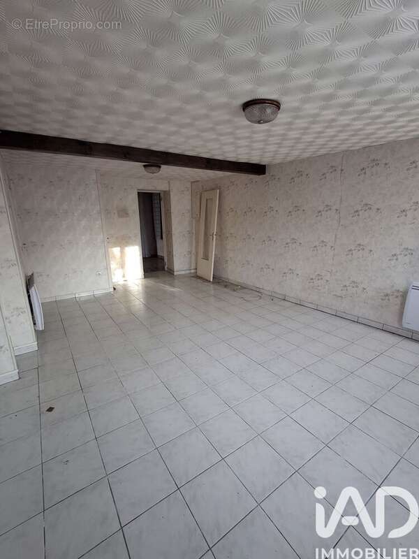 Photo 9 - Maison à FONTAINE-LES-GRES