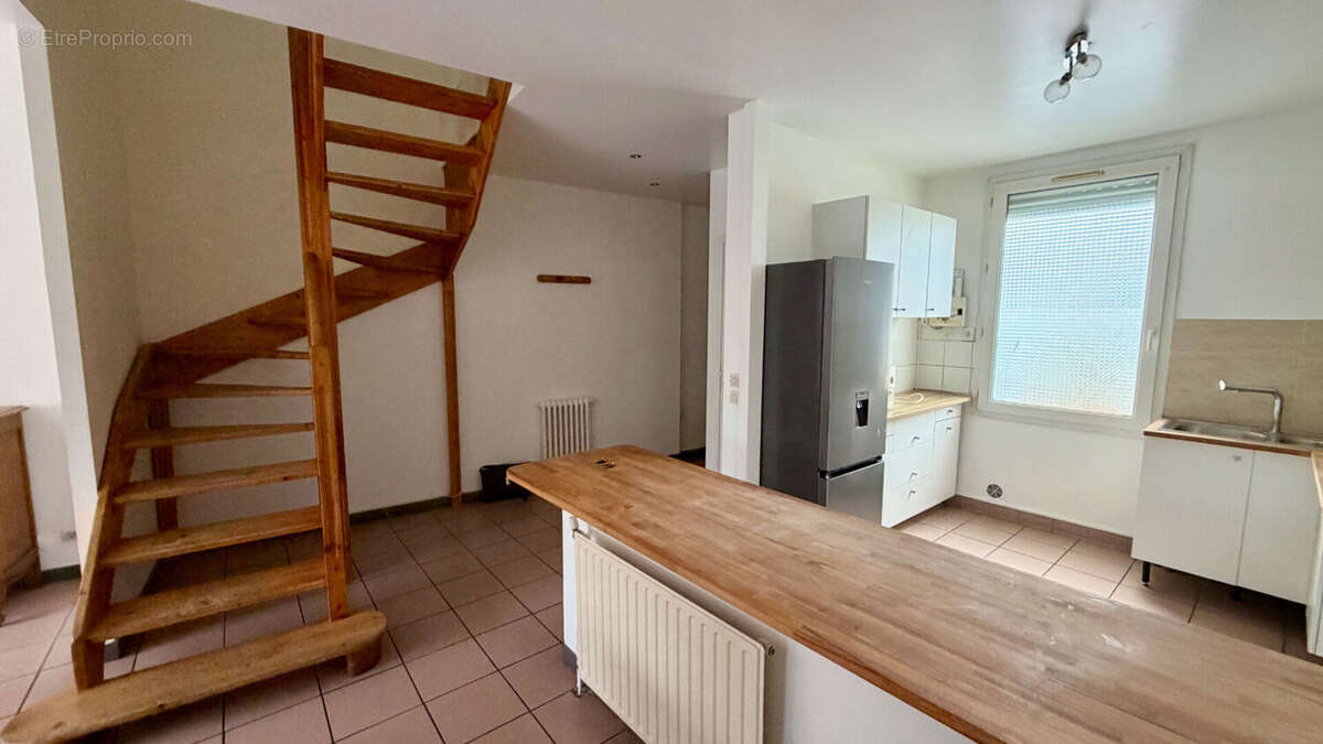 Maison à vendre à Talence - 4 pièces, 3 chambres, très bon état - photo 4