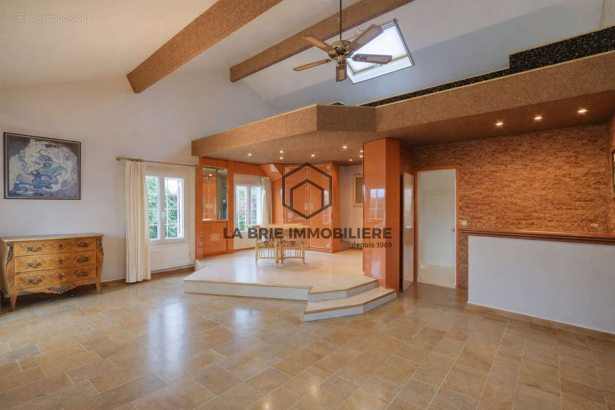 Maison à MAROLLES-EN-BRIE