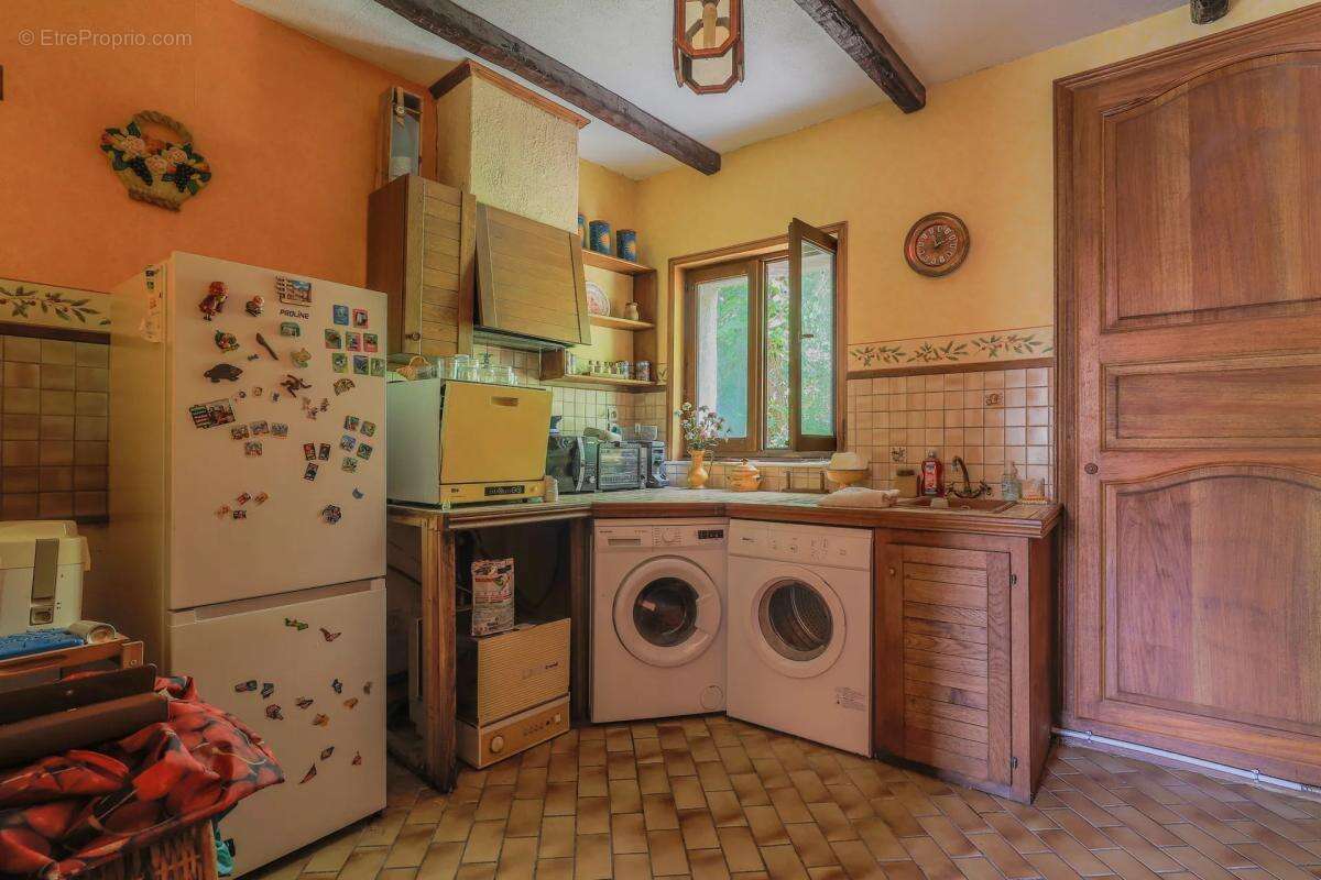 Maison de caractère, volumes remarquables - 7 pièces - Maubeuge - photo 15