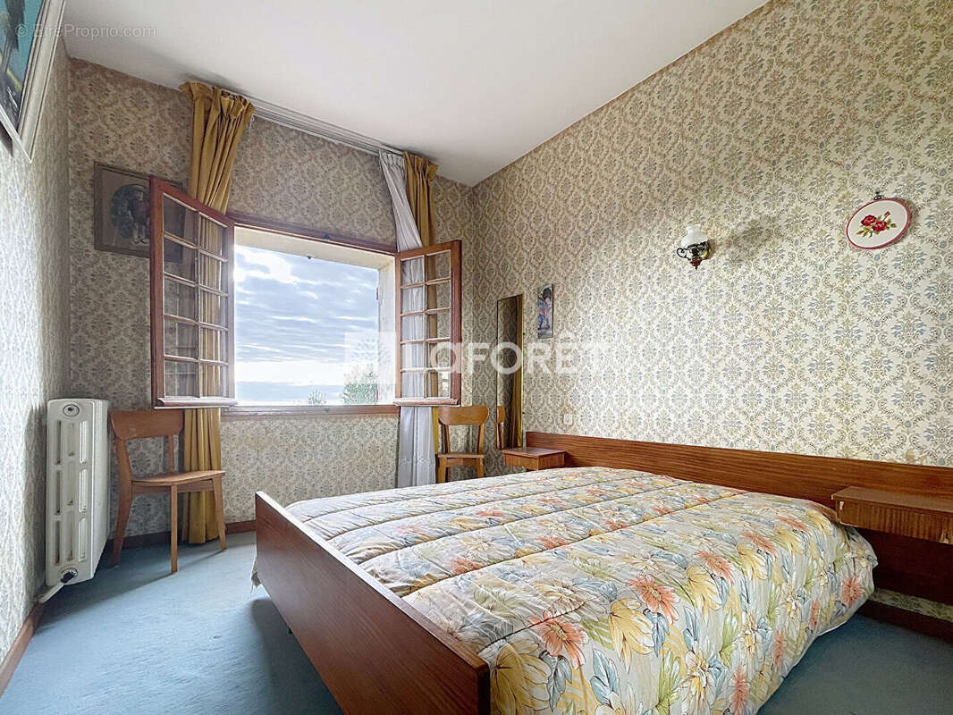 Maison à LA VALETTE-DU-VAR