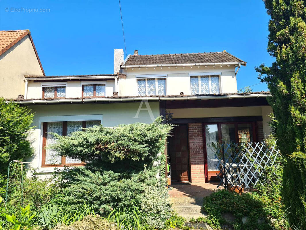 Maison à GRETZ-ARMAINVILLIERS