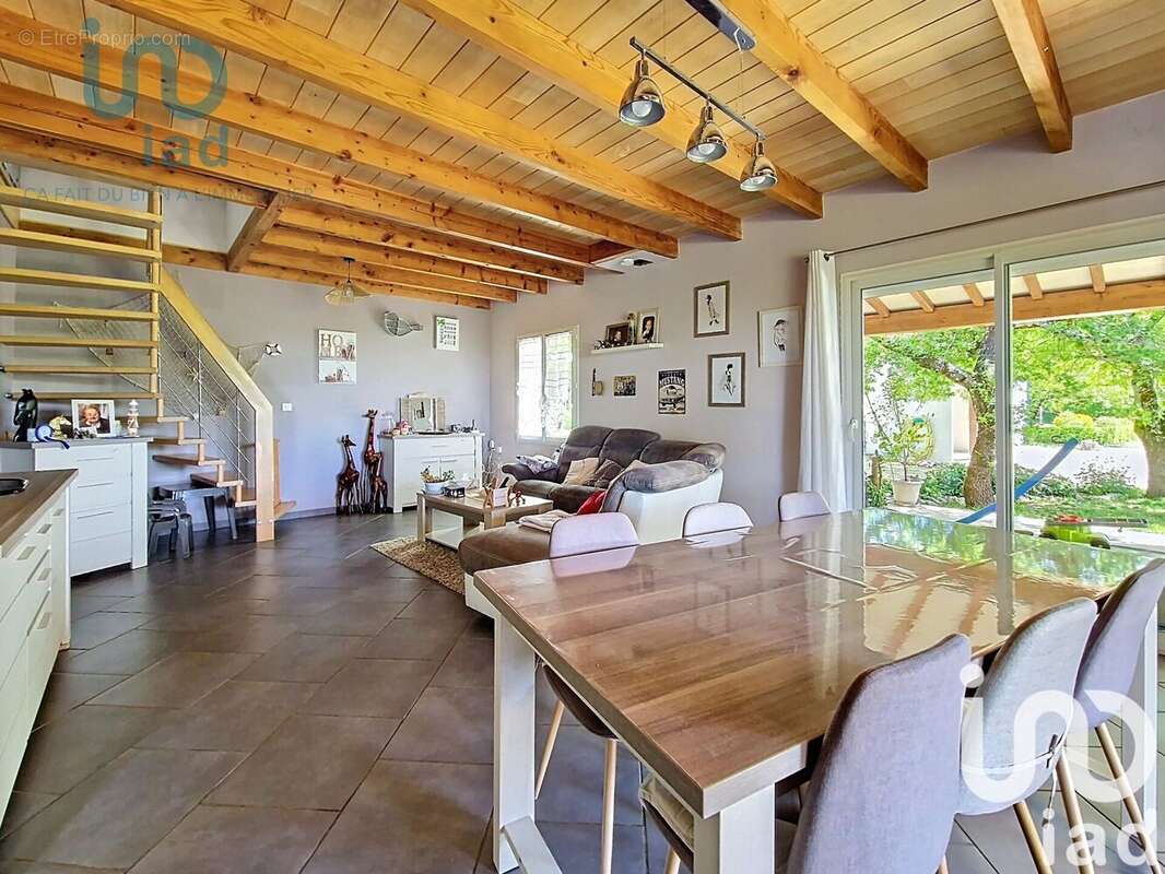Maison 136 m² à Belmont-Sainte-Foi  - photo 6