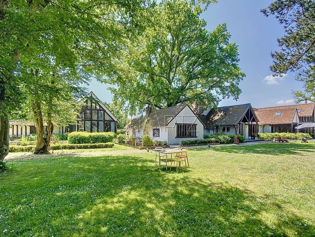 Maison à CHATEAUNEUF-EN-THYMERAIS