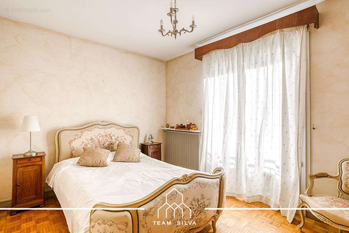 Maison à SEREZIN-DU-RHONE