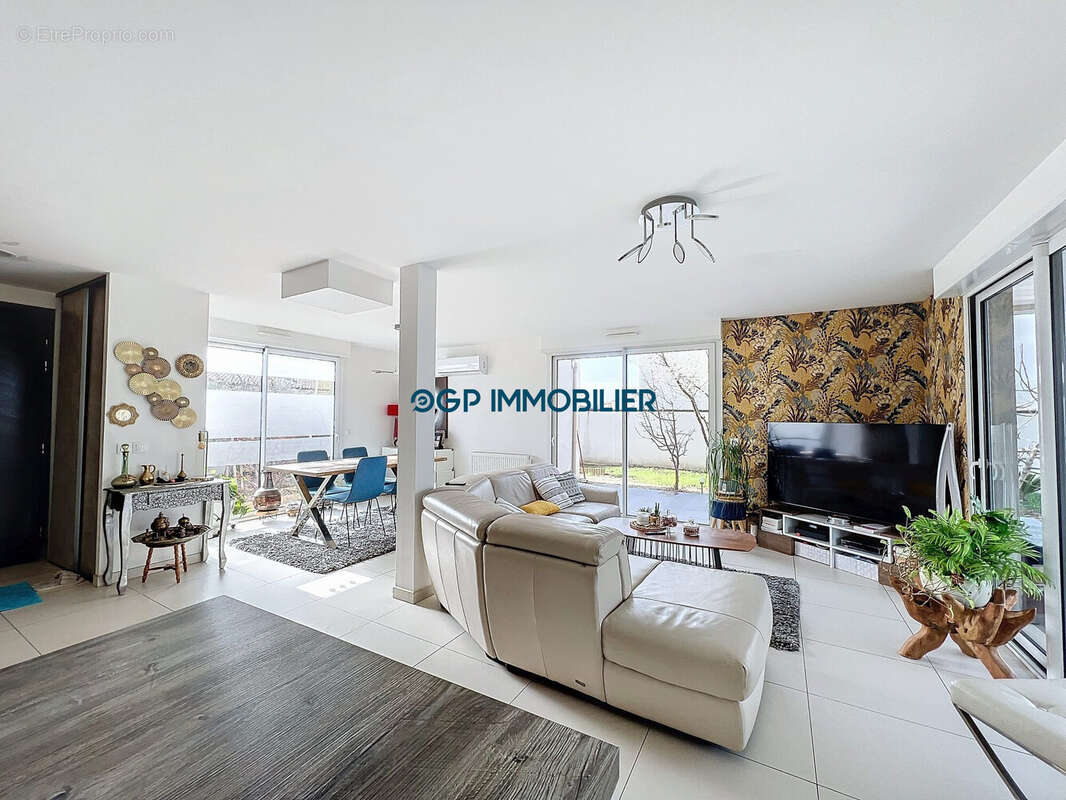 Maison à SAINT-SULPICE