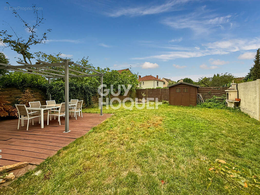 Maison à GRETZ-ARMAINVILLIERS