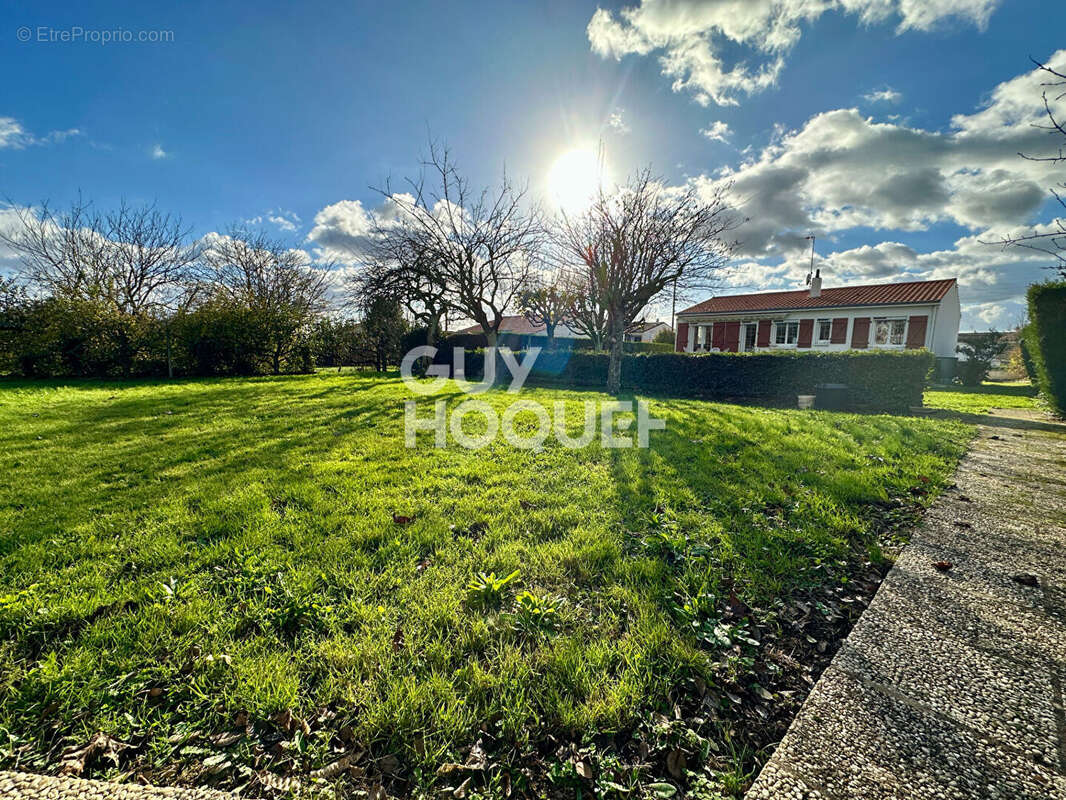 Maison à FONTENAY-LE-COMTE