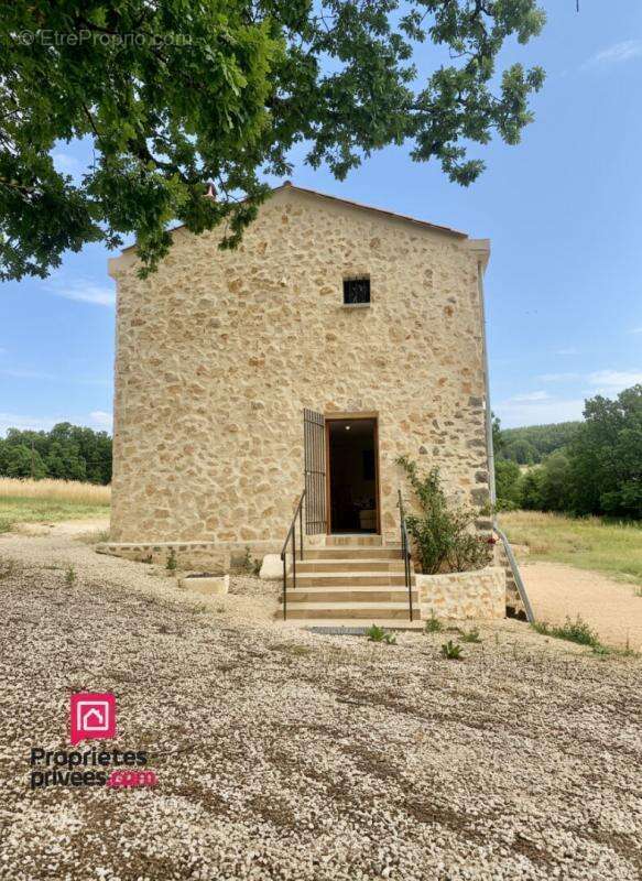 Maison de charme alliant authenticité et modernité en Haute-Provence - photo 5