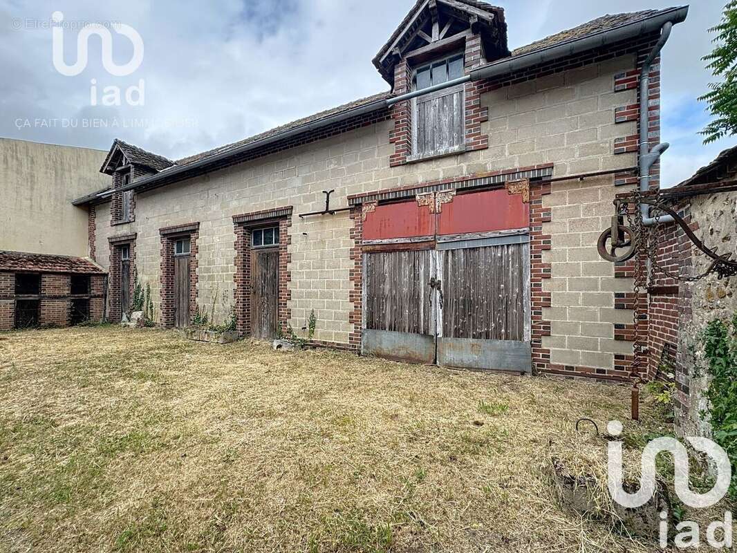 Photo 2 - Maison à CHUELLES