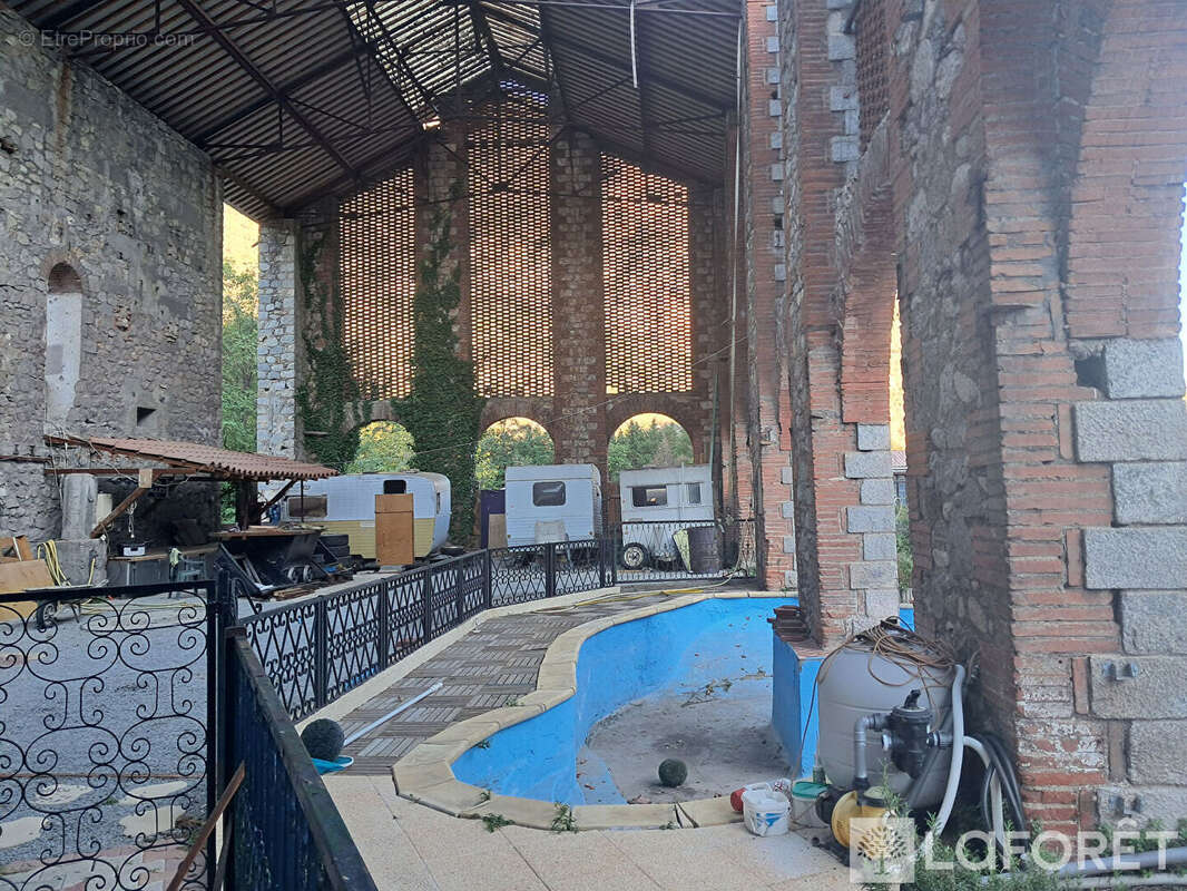 Ensemble immobilier de caractère sur 3700 m²  Ancien atelier fonderie - photo 15