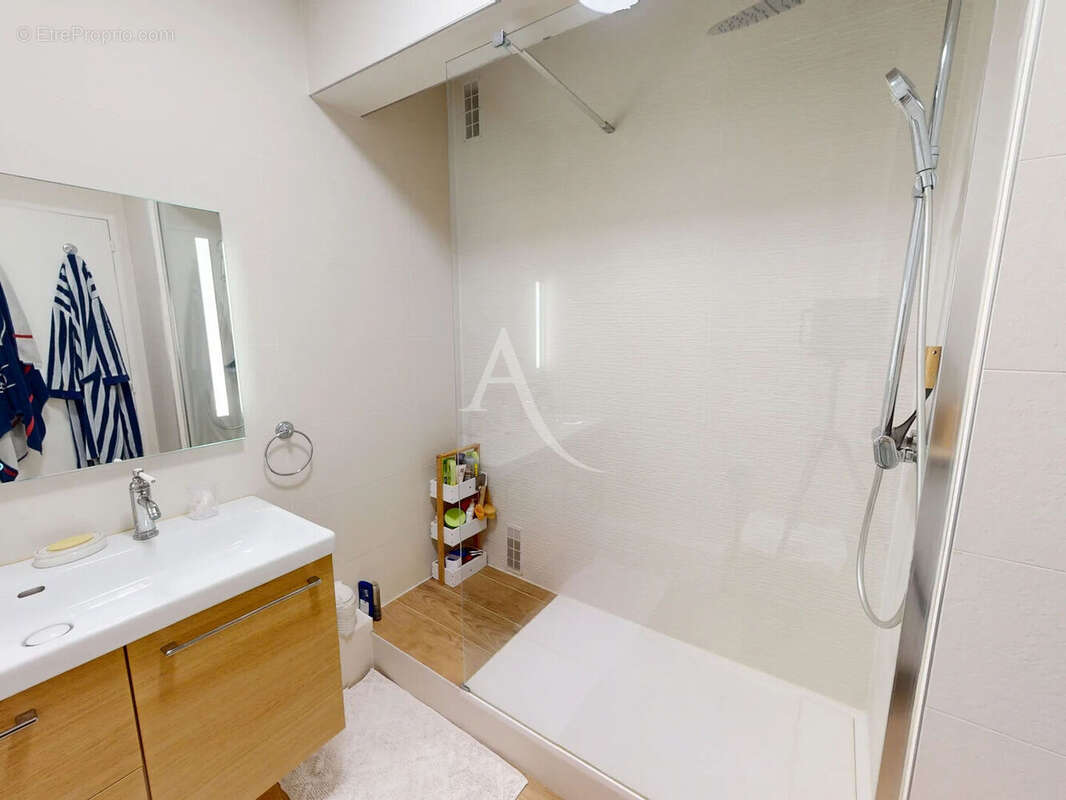 Bondy, Appartement, T4, avec parking et cave - photo 8