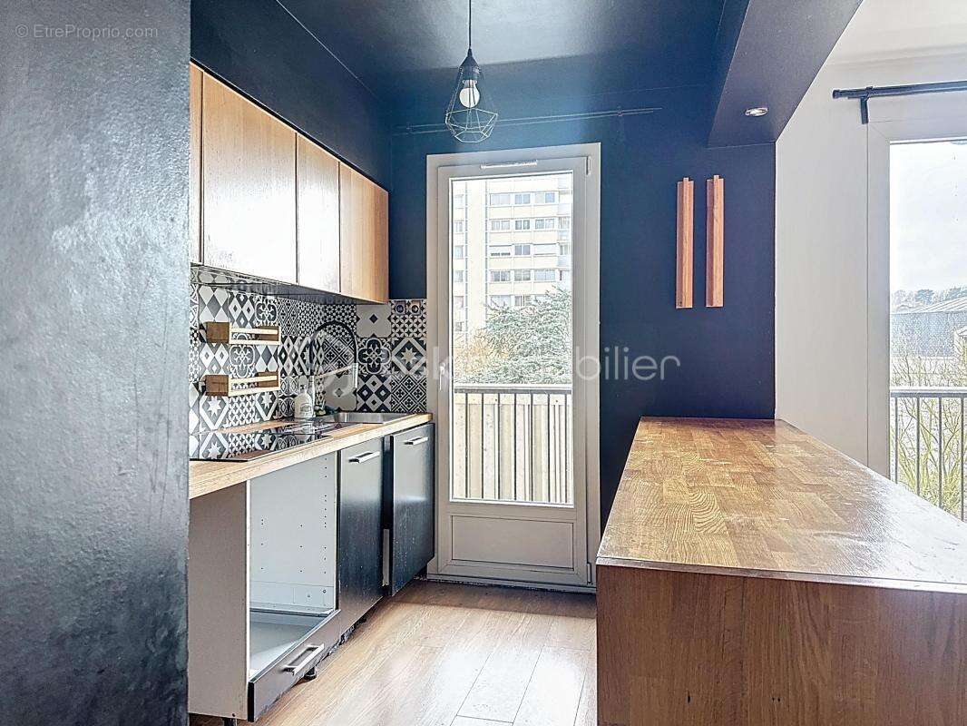 Appartement à SAVIGNY-SUR-ORGE