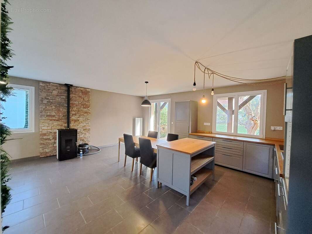 Photo 4 - Maison à OLLIERGUES