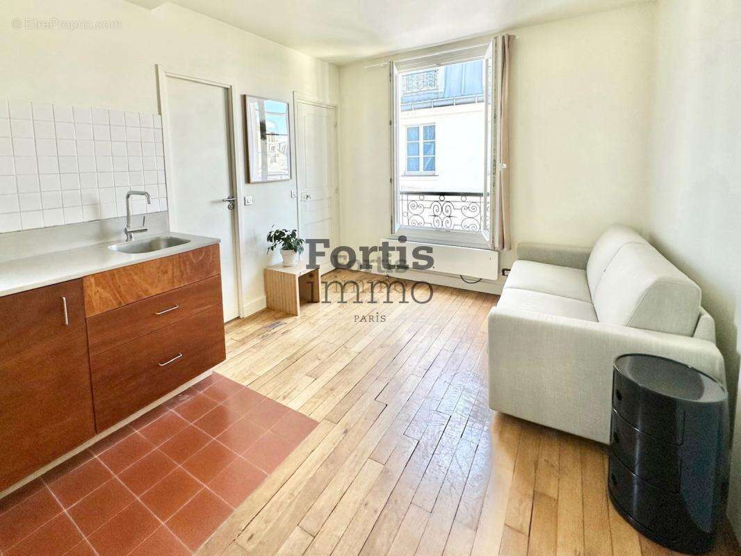 Appartement à PARIS-4E