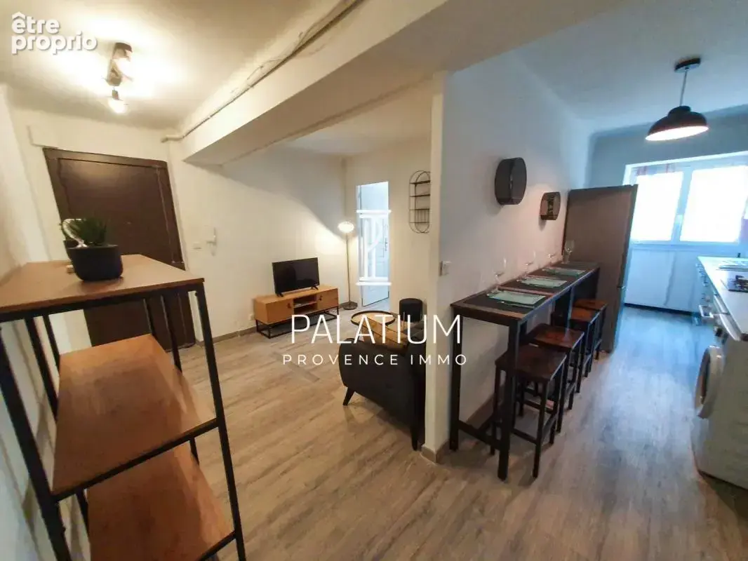 Appartement à MARSEILLE-3E