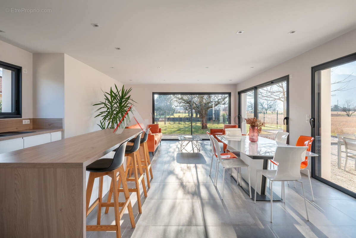 Maison à VARCES-ALLIERES-ET-RISSET