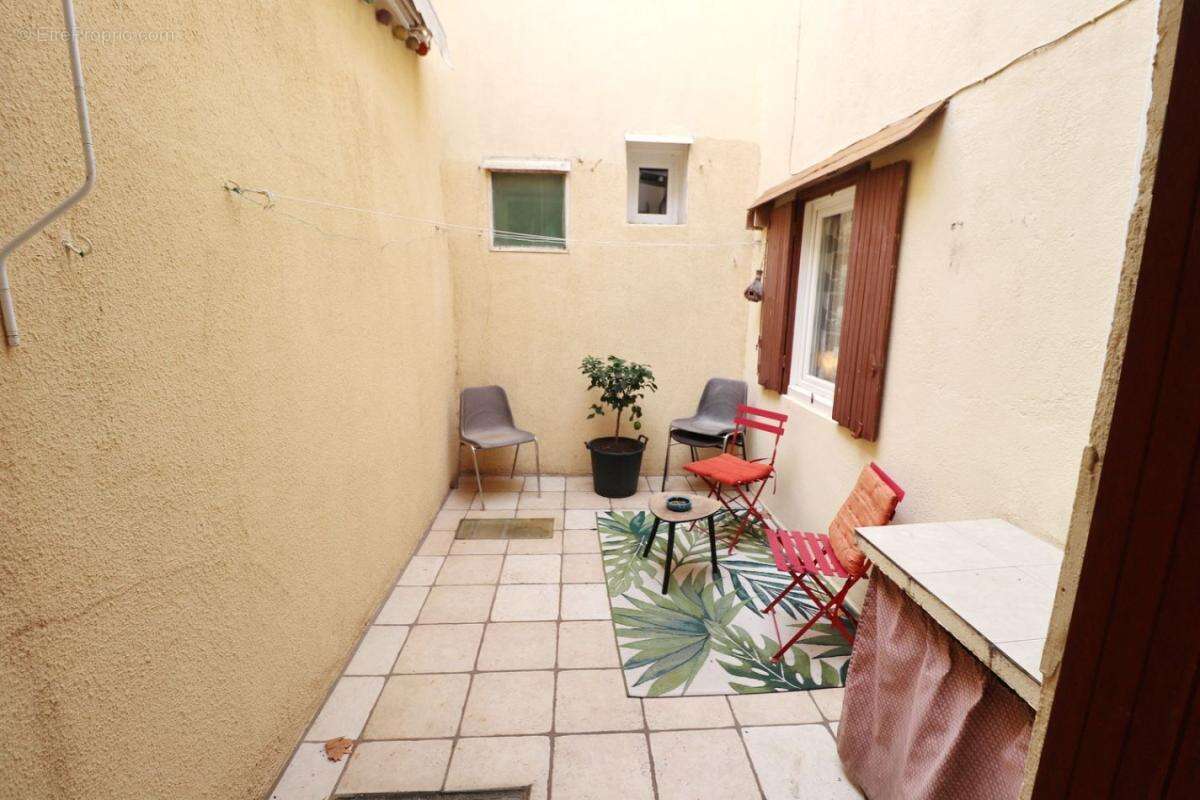 Maison 130 m² à Canohes  - photo 2