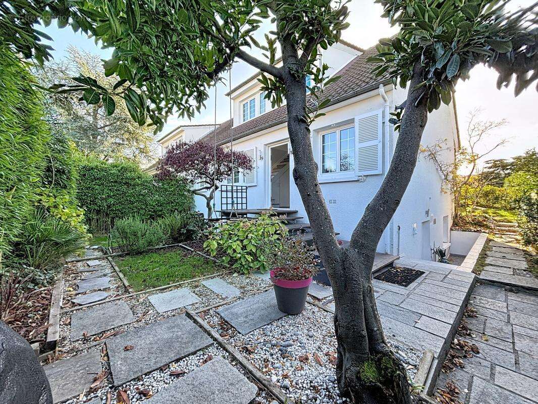 Maison à CROISSY-SUR-SEINE