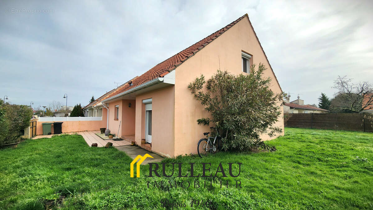 Maison à AMBES