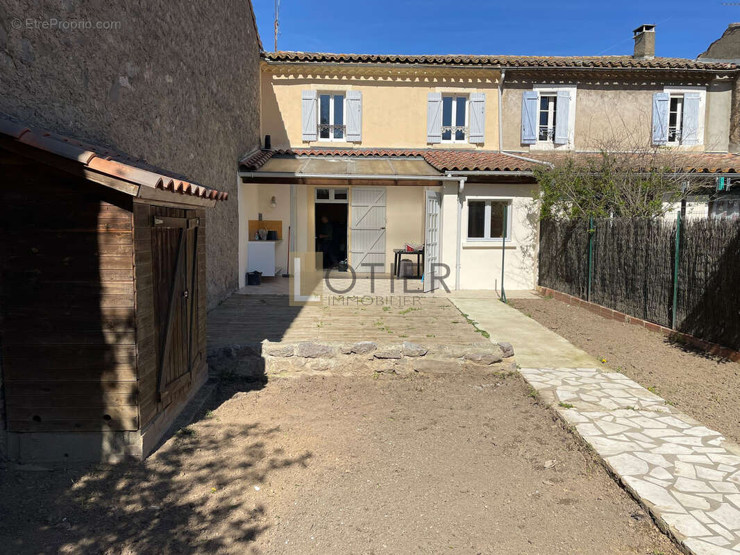 Maison à CAPENDU