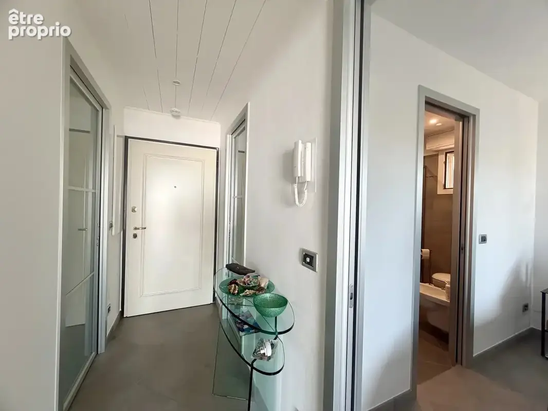 Exceptionnel deux pièces en rez-de-jardin avec parking, vue panoramique sur la mer et la Principauté de Monaco - photo 18