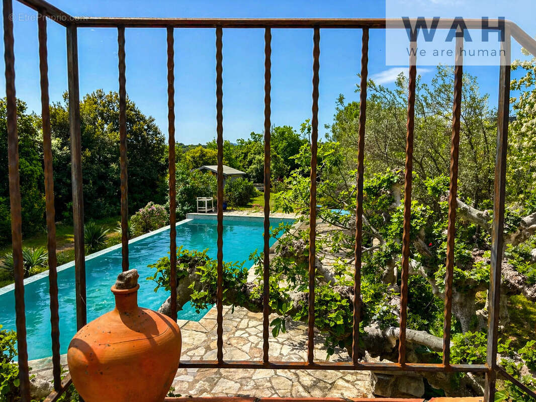 Mas de caractère  (maison + 3 gites) avec piscine et panneaux solaires - photo 13