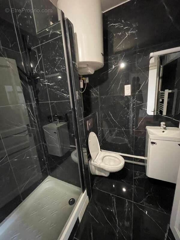 Appartement à PARIS-3E