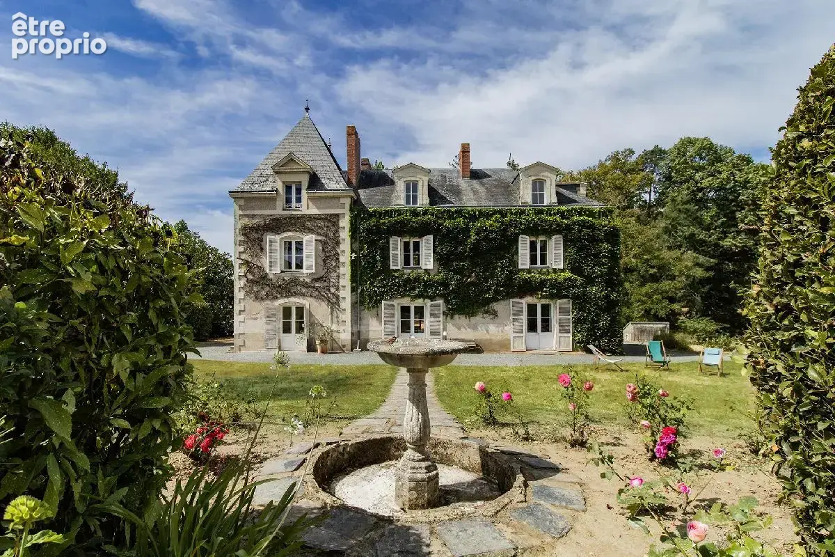 Grande demeure familiale de caractère - 306 m² - 8 chambres - bureau - bibliothèque - Parc de plus de 1,5 hecta - photo 2