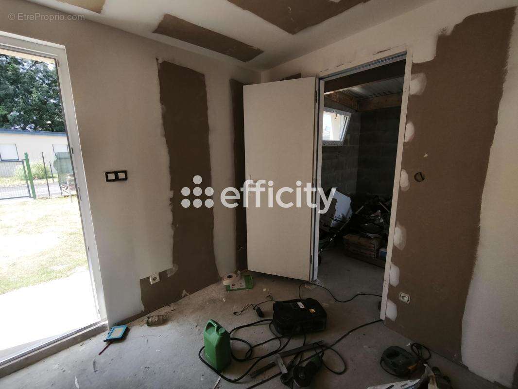 Maison 106 m² à Saint-Pierre-De-Plesguen  - photo 19