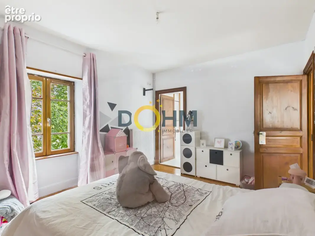 Maison familiale de caractère avec dépendance, jardin et beau potentiel d’aménagement - photo 10