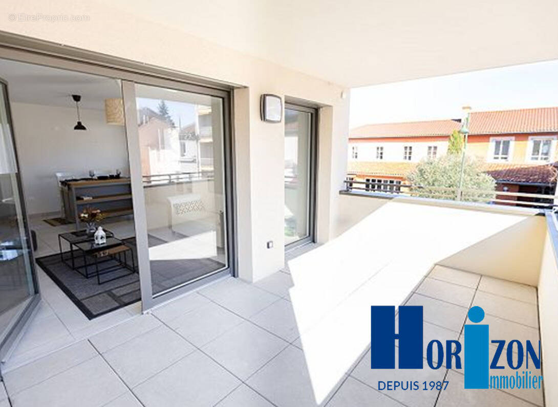 Appartement à MONTROND-LES-BAINS