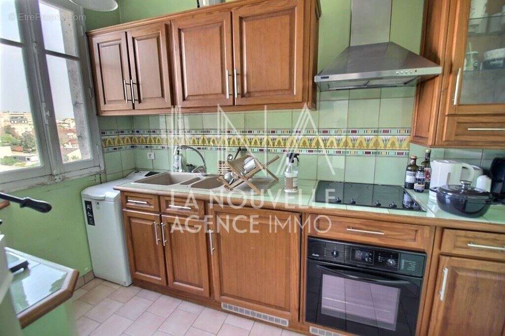 Appartement à LES LILAS