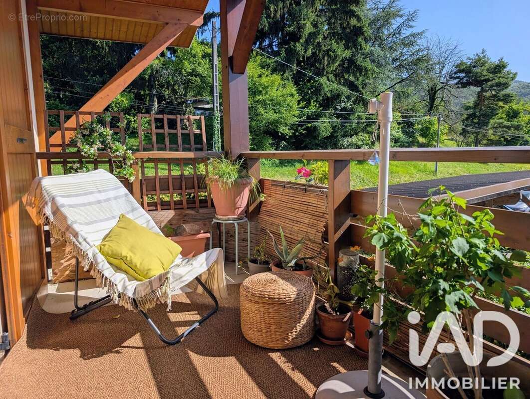 Appartement 62 m² à Venon  - photo 2