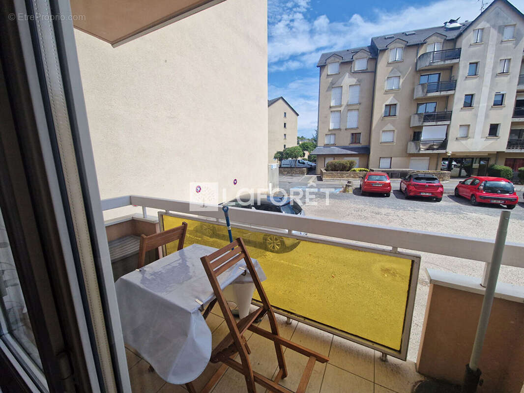 Appartement à ONET-LE-CHATEAU