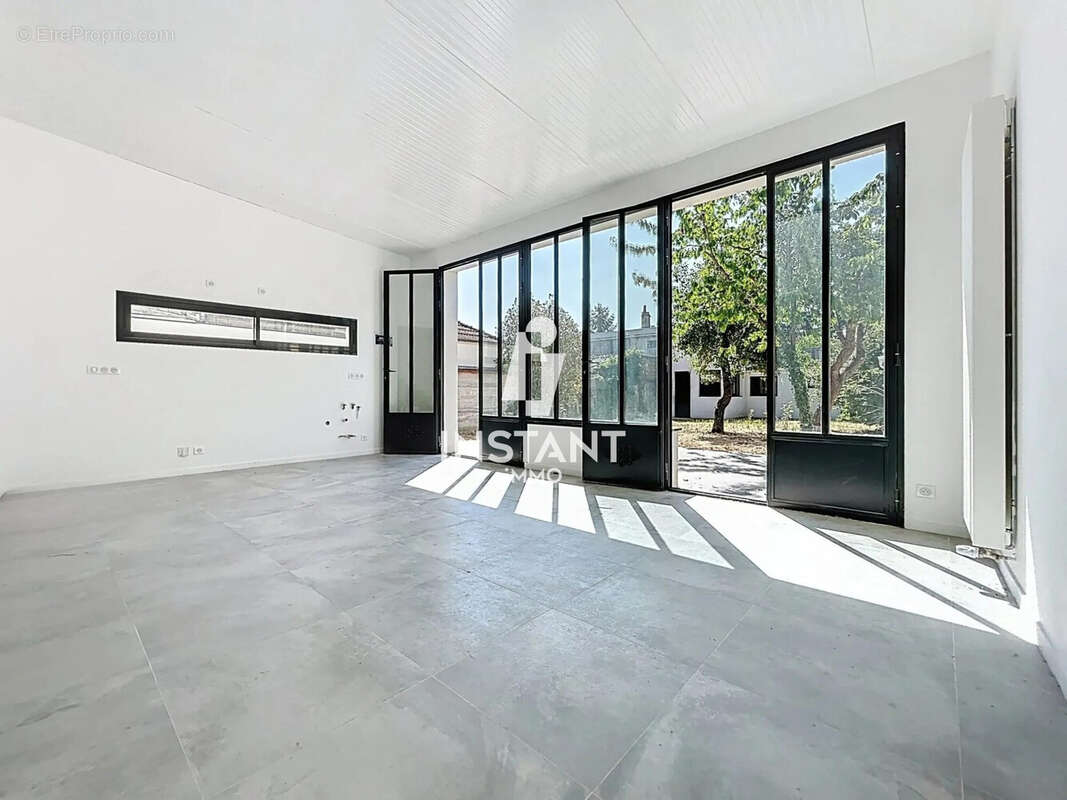 Maison à SAINT-MAUR-DES-FOSSES